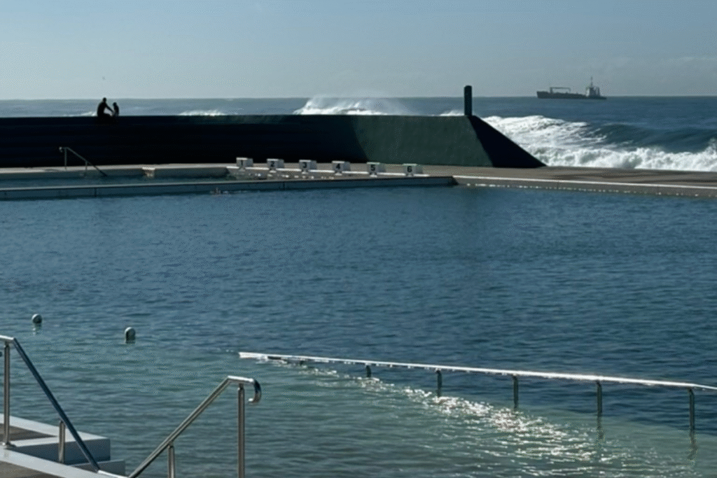 newcastle ocean pool